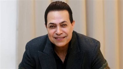 الفنان حكيم يتهم شركة تشطيبات بالنصب عليه في 7 ملايين جنيه