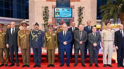 الهيئة العربية للتصنيع تستقبل قائد الجيش السلطاني العماني