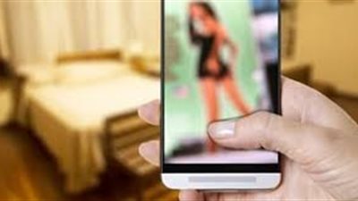 كيف أتعامل مع خطيبي الذي يشاهد الأفلام الإباحية؟