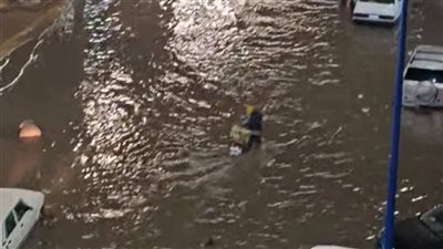 عاصفة رعدية تضرب الإسكندرية.. والمحافظ يؤجل امتحانات الإعدادية 