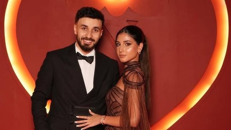 شيرين بيوتي مع خطيبها