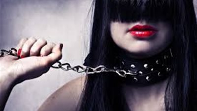 زوجي يريدني مازوخية ليتوقف عن خيانتي.. ماذا أفعل؟