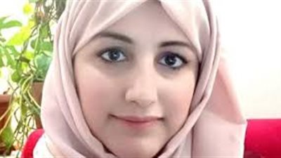 ميسون الإرياني | شاعرة يمنية كُرمت من قبل شعراء بلا حدود