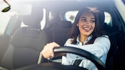 تفسير حلم قيادة السيارة السوداء في المنام لابن سيرين 