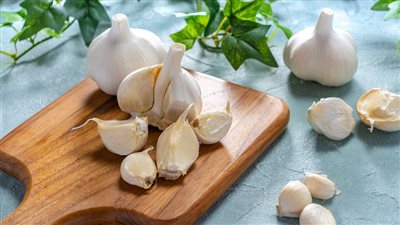 تفسير رؤية الثوم في المنام وعلاقته بالغيبة والنميمة 