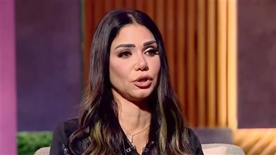 إيناس عز الدين تروي تفاصيل انقلاب سيارتها وكواليس غيابها الفني