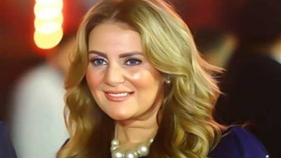 بكلمات مؤثرة.. رانيا محمود ياسين تحيي ذكرى ميلاد والدها