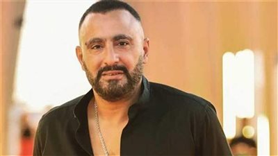 «المهم تستحمل مني باقي الفيلم».. أحمد السقا يثير الجدل برسالة غامضة