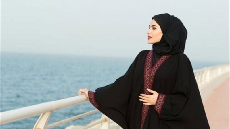 تفسير شراء العباءة