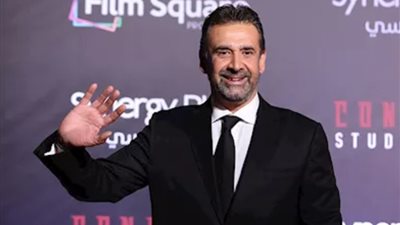 كريم عبدالعزيز: «أتمنى العمل مع ياسمين عبدالعزيز».. والأخيرة ترد