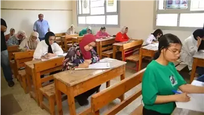 محافظ القاهرة يعتمد نتيجة الشهادة الإعدادية للفصل الدراسي الثاني بنسبة نجاح 77%