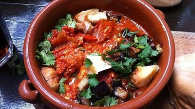 وصفة شهية ومغذية  .. طريقة عمل شكشوكة الباذنجان في مطبخك