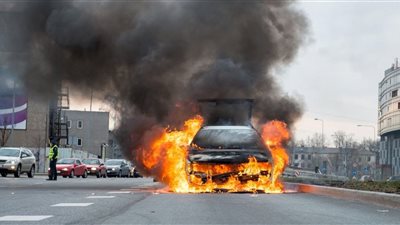  تفسير حلم احتراق السيارة في المنام وعلاقته بالمشاكل المادية 