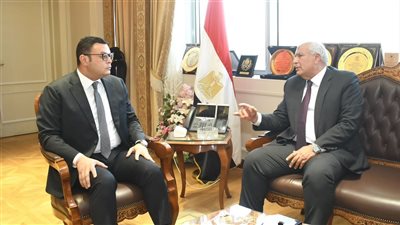 وزير الإسكان ومحافظ الوادي الجديد يبحثان عدداً من ملفات التعاون المشترك بمياه الشرب