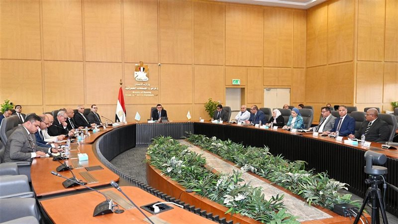 وزير الإسكان