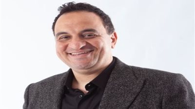 وفاة والدة الفنان هشام إسماعيل.. موعد ومكان الجنازة 