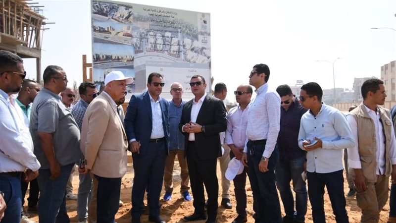 وزير الإسكان