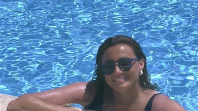 مرتديه مايوه باللون الأسود.. أحدث ظهور للفنانة بشري على الإنستجرام داخل المسبح