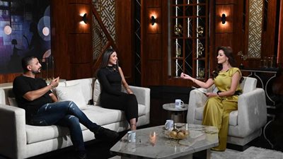 كلمة حاضر بتريّح.. نصيحة غريبة من البلوجر علي غزلان للسيدات