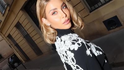 نور علي تخطف الأضواء في أسبوع الموضة بباريس بإطلالات جريئة وأناقة ملكية 