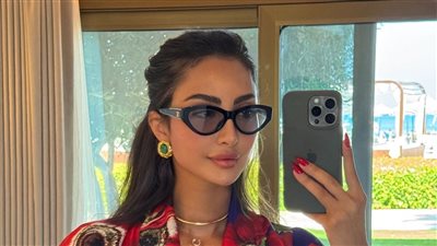 نور الغندور تخطف الأنظار بإطلالة صيفية جريئة على الشاطئ