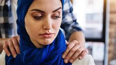 أبي يتحرش بزوجتي .. ماذا أفعل؟