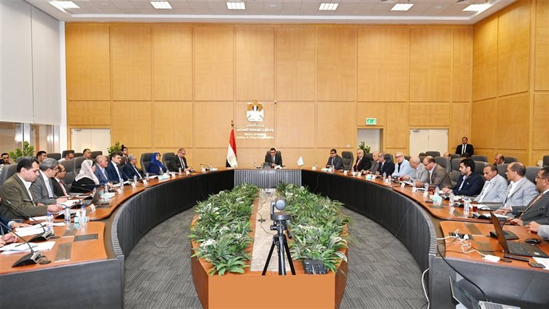 وزير الإسكان