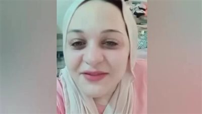 القبض على «ابنة مبارك المزعومة» وترحيلها للقاهرة للتحقيق معها في ادعاءاتها