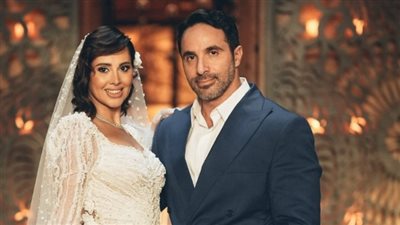 شائعات انفصال ياسمين رئيس عن زوجها.. ورد غامض من أحمد عبد العزيز