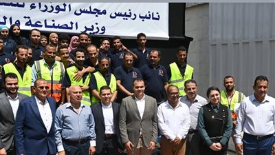 «إيجي دينيم للنسيج» تشهد زيارة تفقدية من وزير الصناعة لمصنعها بالعاشر من رمضان