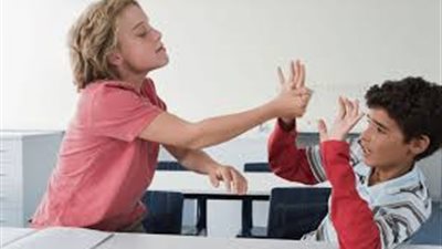 كيف أعدل من سلوك طفلي الجنسي؟