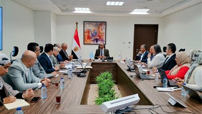 نائب وزير الإسكان يترأس اجتماع لجنة مشروع «المساندة الفنية التحضيرية لإدارة الحمأة»