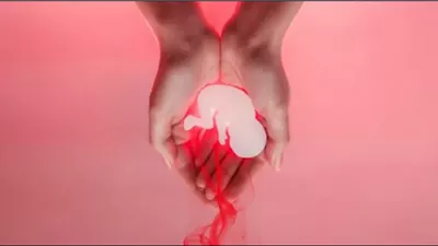 زوجي يجبرني على الإجهاض وإلا الطلاق.. ماذا أفعل؟