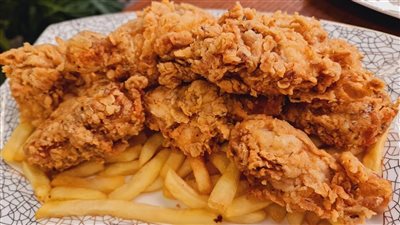 طريقة عمل بروستد الدجاج المقرمش في المنزل مثل المطاعم 