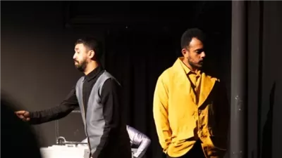 مكافأة لطاقم المسرحية السعودية «طوق» بعد عرض عالمي