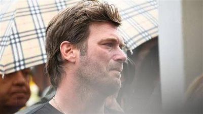 كيفانش تاتليتوغ يودع صديقه بالدموع بعد غرق يخته 