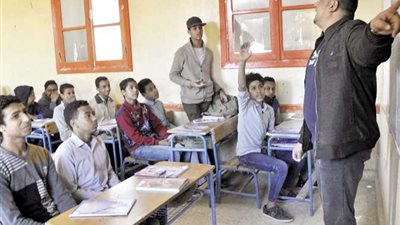 شروط وضوابط التعاقد مع معلمين جدد للعمل بالحصة