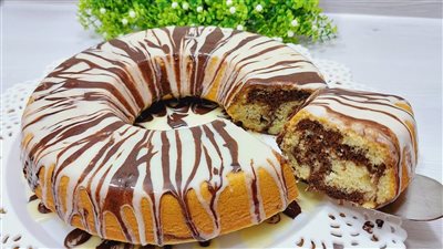 هشة ولذيذة .. طريقة عمل كيكة السينابون بخطوات سهلة في مطبخك 