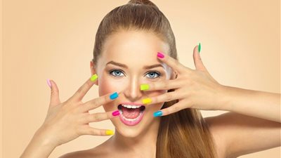 هل يسبب طلاء الأظافر الجل مرض السرطان والعُقم؟ 