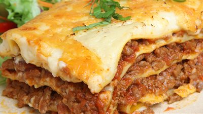 صحية وشهية..  طريقة عمل اللازانيا بالخضار واللحم مثل المطاعم 