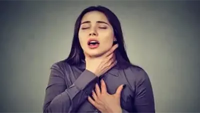 ما الاسعافات الأولية للذات وللغير في حال انسداد المجرى التنفسي؟ 