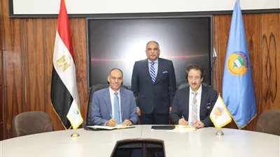 البريد وجامعة طنطا يوقعان بروتوكول تعاون لتقديم الخدمات البريدية والمالية داخل الجامعة