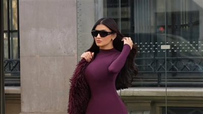 مي عمر تشعل غيرة نساء السوشيال بعد إطلالاتها في باريس 