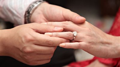    5 مخاطر للخطوبة الطويلة.. تعرفى عليها 