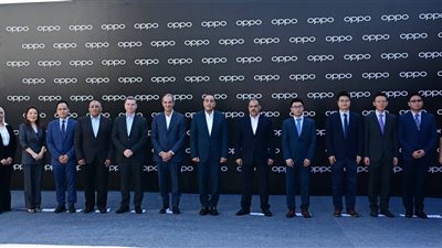 رئيس الوزراء يفتتح مصنع شركة 