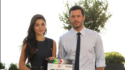 أجر أبطال حب ودموع يهز الوسط الفني التركي.. ما القصة؟ 