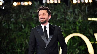 كريم محمود عبدالعزيز يثير الجدل برسالة غامضة.. ودينا الشربيني ترد بمنشور لافت