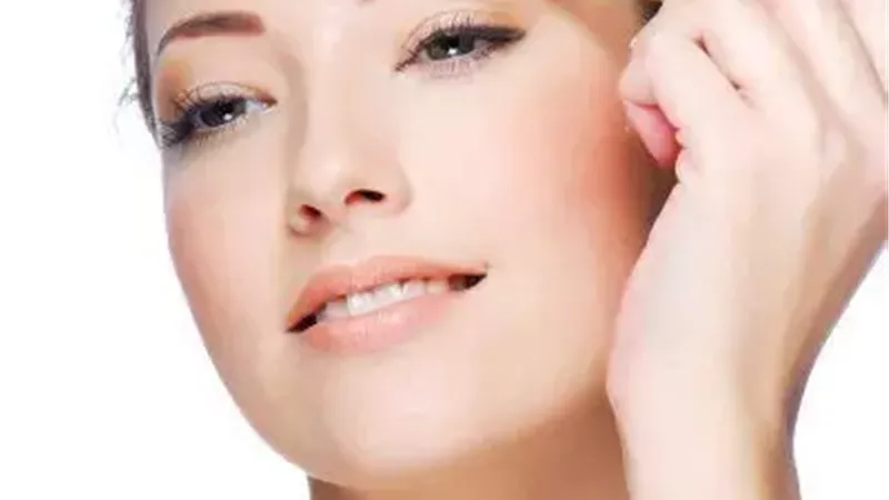 مكياج العيون الصغيرة 