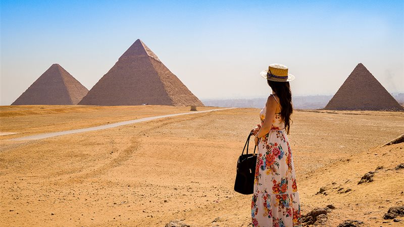 تفسير رؤية  الأهرامات