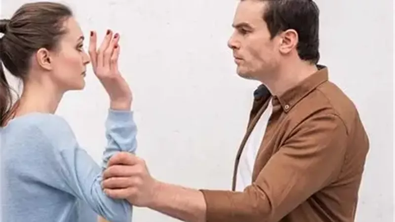 الانسان المؤذي 